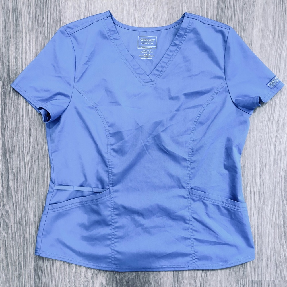 NWOT Women’s Cherokee Workwear Revolution Scrub Top Ciel Blue